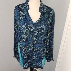 Soft Surroundings Blue Floral Button Down Shirt